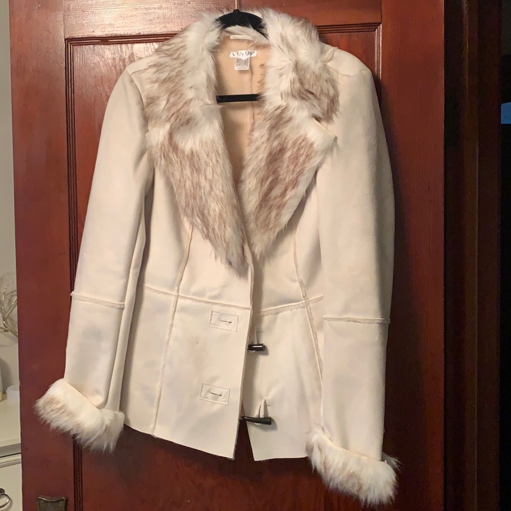 EUC Venus faux fur jacket XS